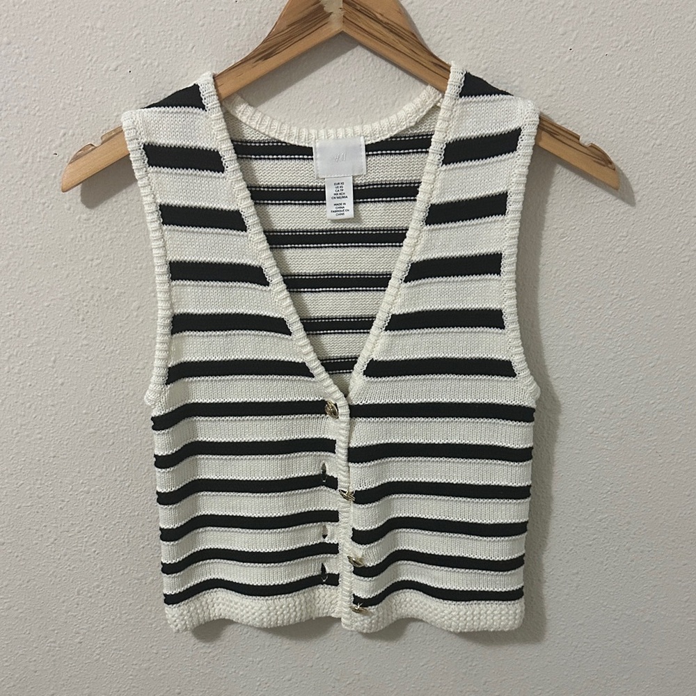 H&M Black and White Striped Knit Top